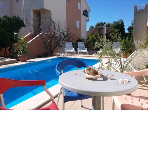 Apartments Villa Natali - Heating Pool