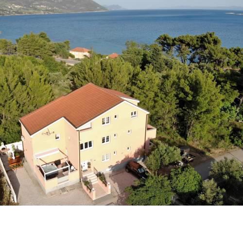 Apartments Villa Rea