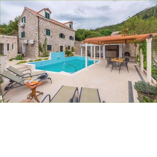 Villa Nisha