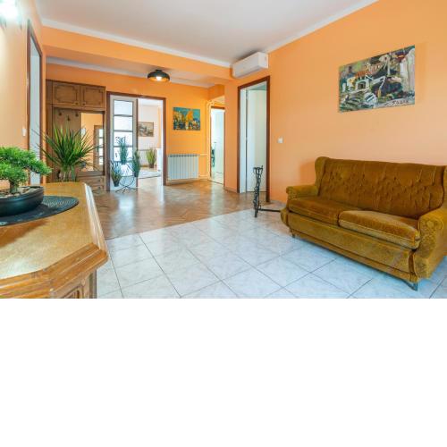 Apartments Virna