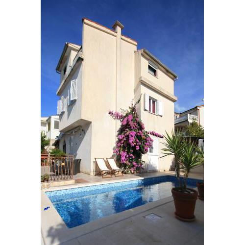 Apartments Vlah 1632