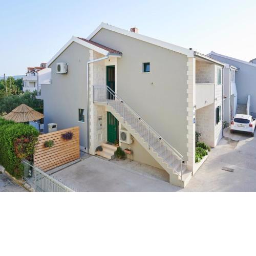 Apartments Vujina