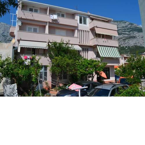 Apartments Vukadin