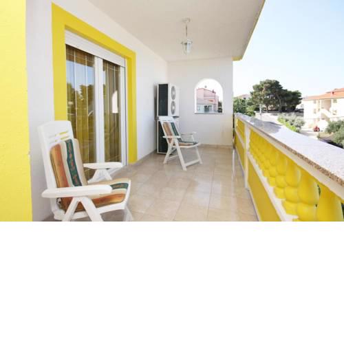 Apartments with a parking space Banjol, Rab - 5041