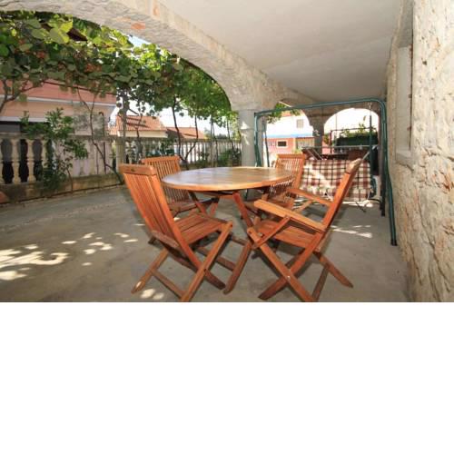 Apartments with a parking space Basanija, Umag - 7148