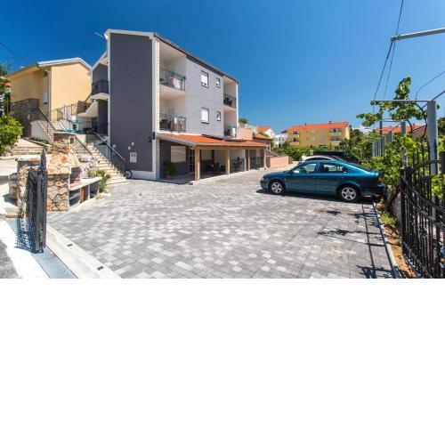 Apartments with a parking space Baska, Krk - 18808