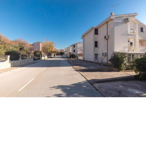 Apartments with a parking space Baska, Krk - 19435
