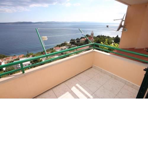 Apartments with a parking space Brela, Makarska - 6884