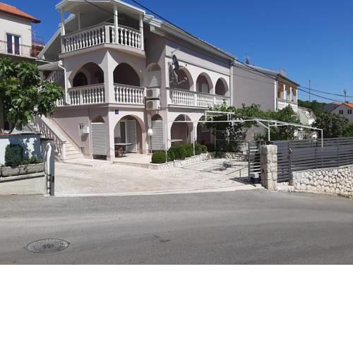 Apartments with a parking space Crikvenica - 17356