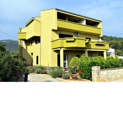Apartments with a parking space Dobropoljana (Pasman) - 8312