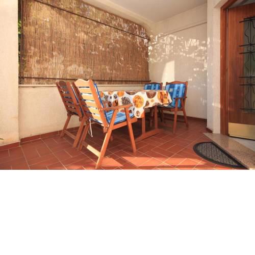 Apartments with a parking space Fazana - 7153
