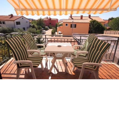 Apartments with a parking space Fazana - 7281