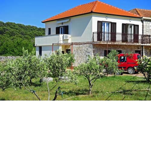 Apartments with a parking space Gornje selo, Solta - 15545