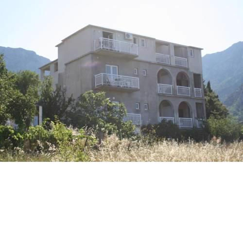 Apartments with a parking space Gradac, Makarska - 6724