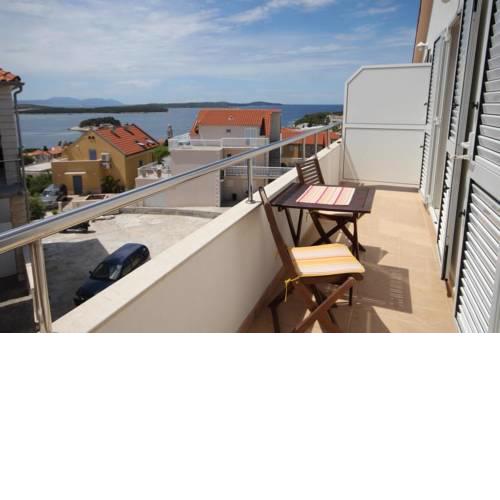 Apartments with a parking space Hvar - 8794