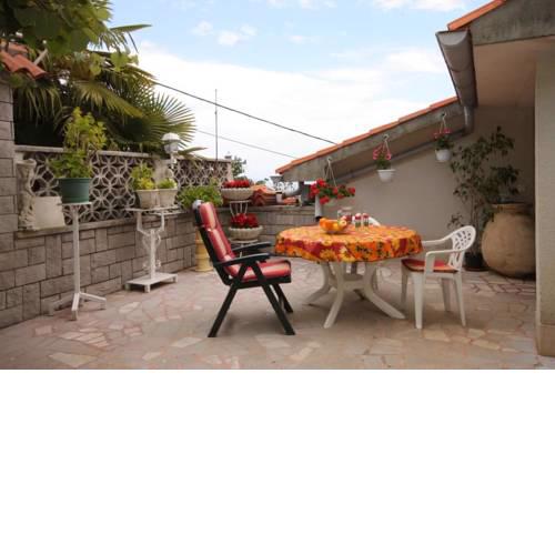 Apartments with a parking space Icici, Opatija - 7822