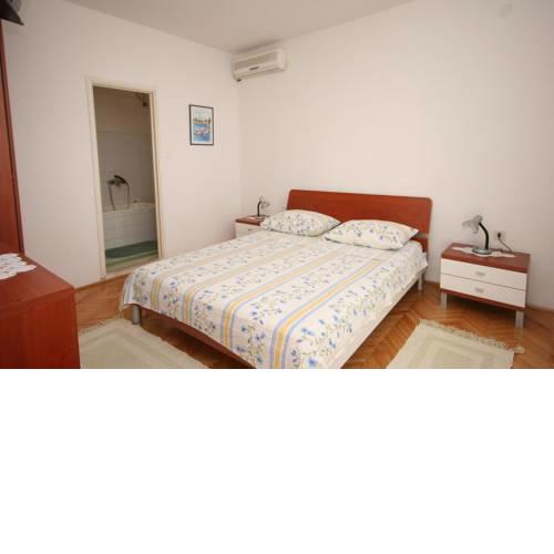 Apartments with a parking space Jelsa, Hvar - 2059