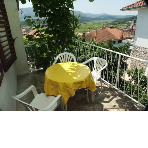 Apartments with a parking space Jelsa, Hvar - 2062