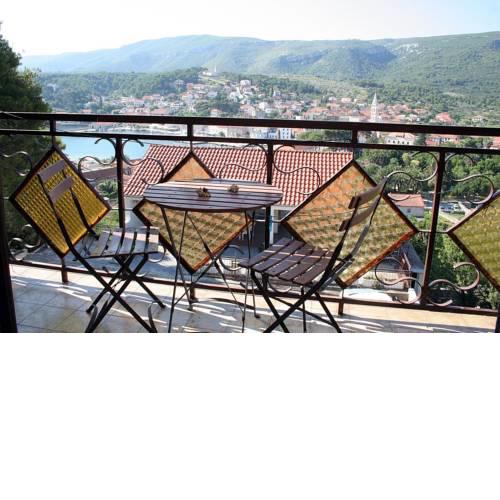 Apartments with a parking space Jelsa, Hvar - 4595