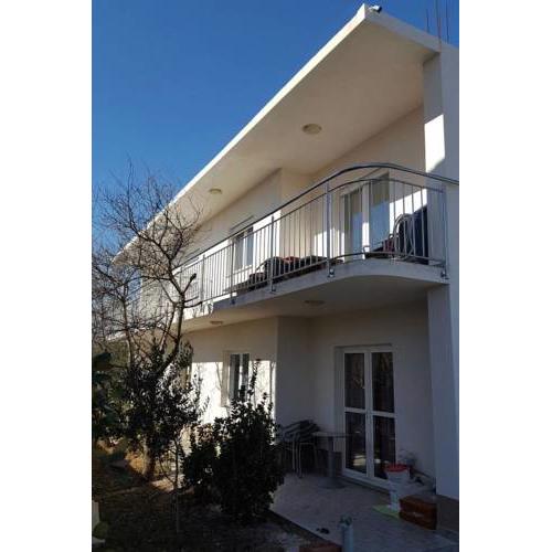 Apartments with a parking space Kastel Stafilic, Kastela - 11776