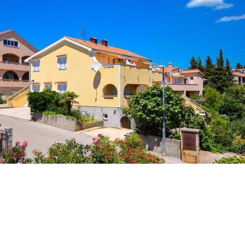 Apartments with a parking space Kornic, Krk - 19478