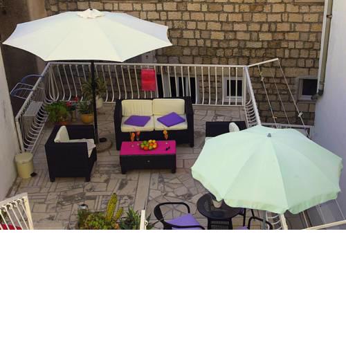Apartments with a parking space Makarska - 12063