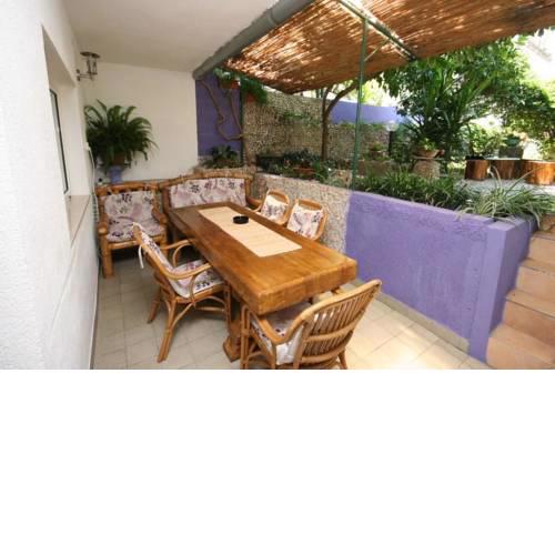 Apartments with a parking space Makarska - 6636