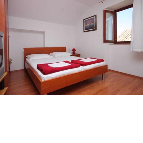 Apartments with a parking space Mali Losinj (Losinj) - 7941