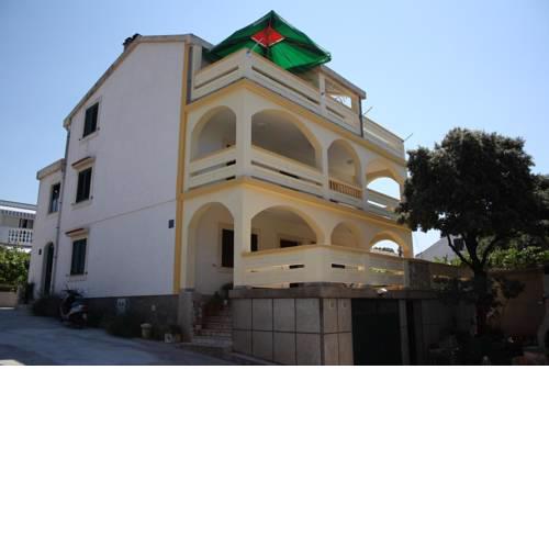 Apartments with a parking space Mandre, Pag - 11239