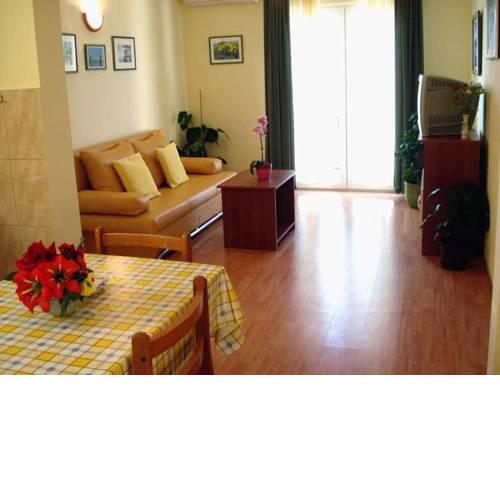 Apartments with a parking space Mastrinka, Ciovo - 2084
