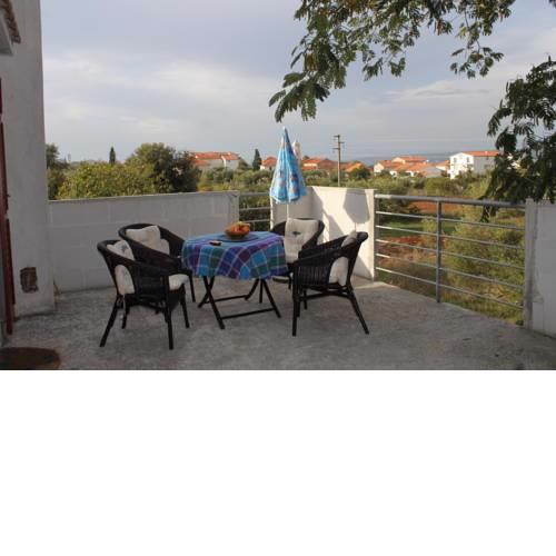 Apartments with a parking space Mrljane, Pasman - 8498