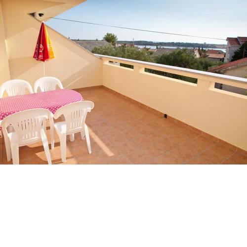 Apartments with a parking space Novalja, Pag - 9342