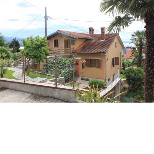 Apartments with a parking space Opatija - 7853