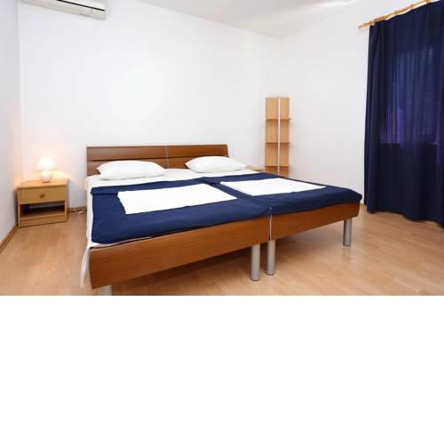 Apartments with a parking space Orebic, Peljesac - 10102