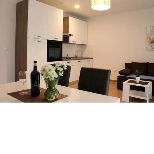 Apartments with a parking space Podaca, Makarska - 15475