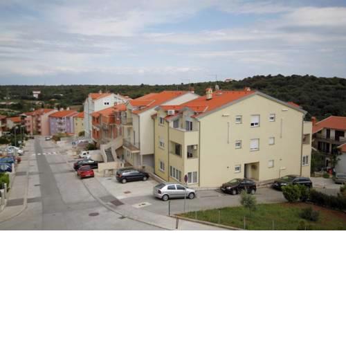 Apartments with a parking space Pula - 10429