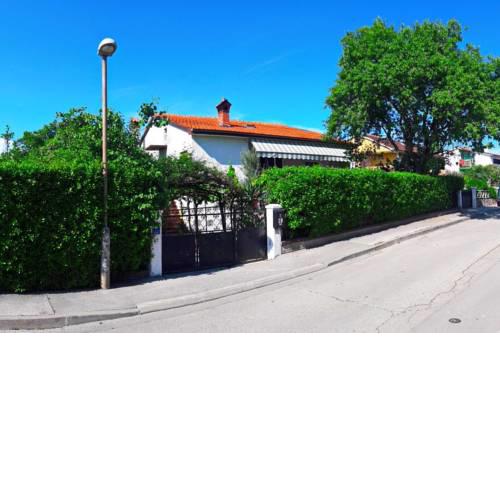 Apartments with a parking space Pula - 15678