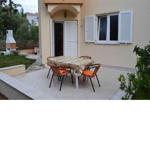 Apartments with a parking space Punat, Krk - 16307