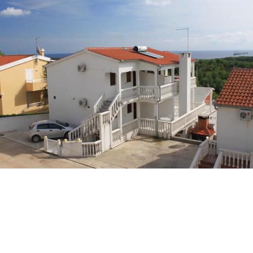 Apartments with a parking space Rukavac, Vis - 8837