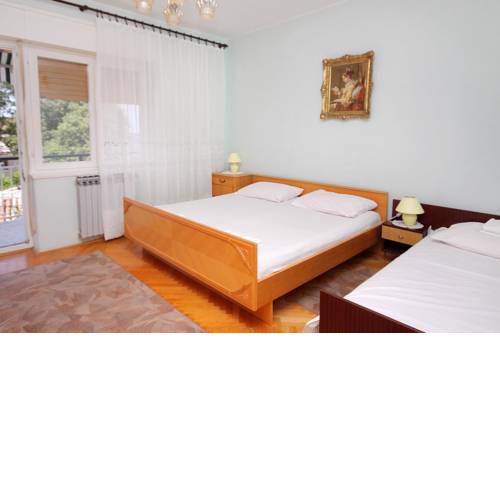 Apartments with a parking space Senj - 5572