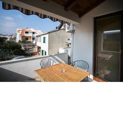 Apartments with a parking space Slatine, Ciovo - 17341