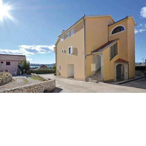 Apartments with a parking space Solin, Split - 14251