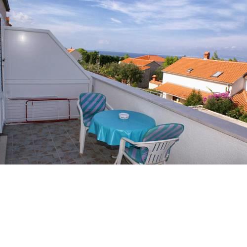Apartments with a parking space Splitska, Brac - 2858