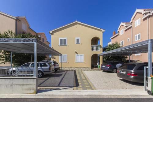 Apartments with a parking space Srima - Vodice, Vodice - 17660