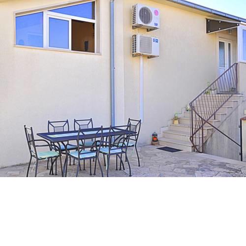 Apartments with a parking space Supetar, Brac - 2845