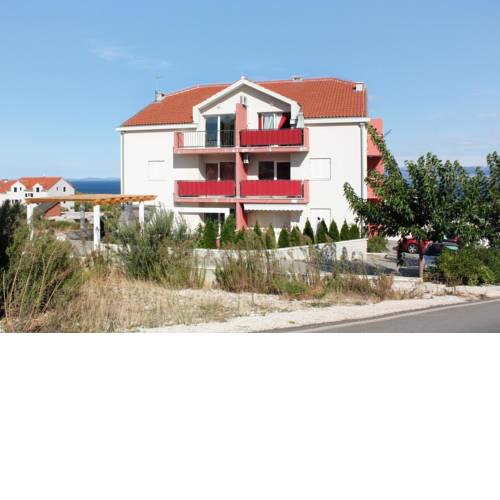 Apartments with a parking space Supetar, Brac - 5607
