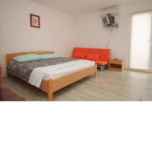 Apartments with a parking space Tribunj, Vodice - 8369