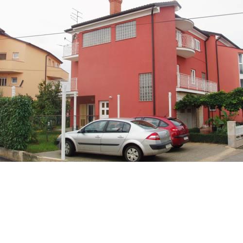 Apartments with a parking space Umag - 7058