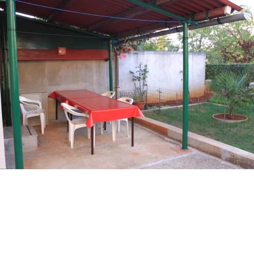 Apartments with a parking space Valbandon, Fazana - 7259