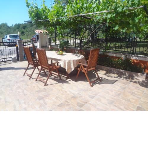 Apartments with a parking space Valica, Umag - 7122